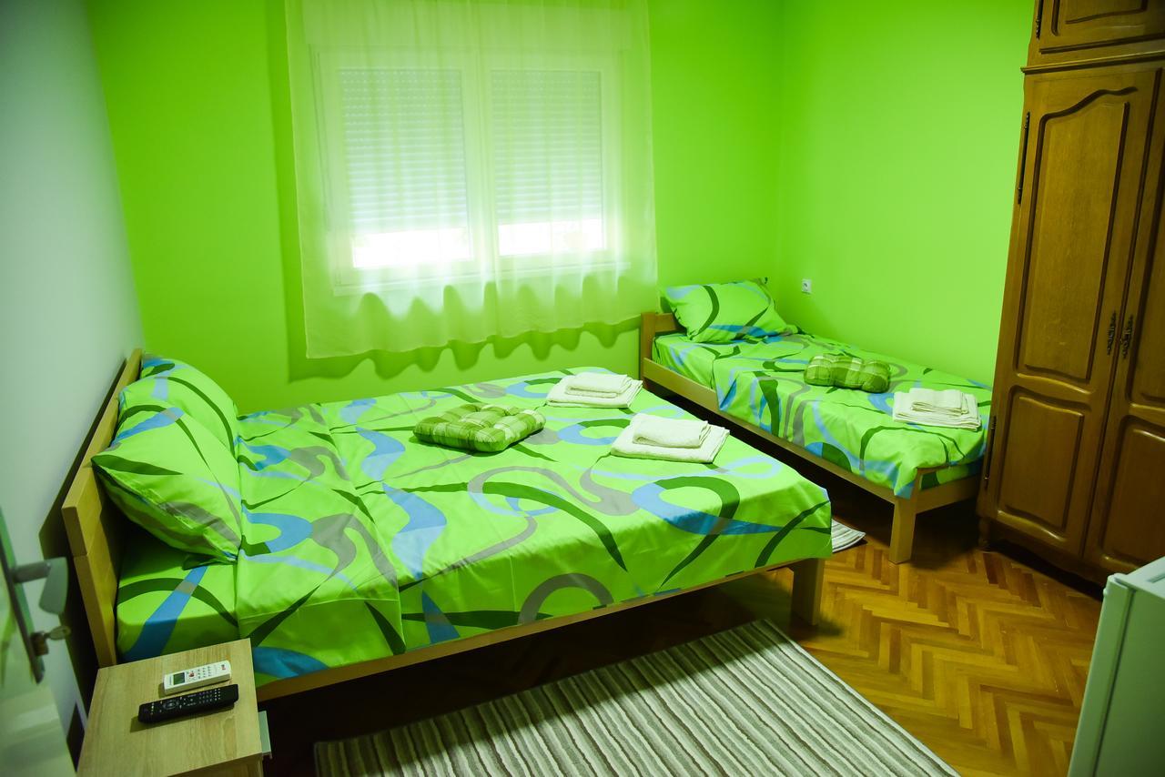 Prenociste Pilot Hotell Ni Eksteriør bilde