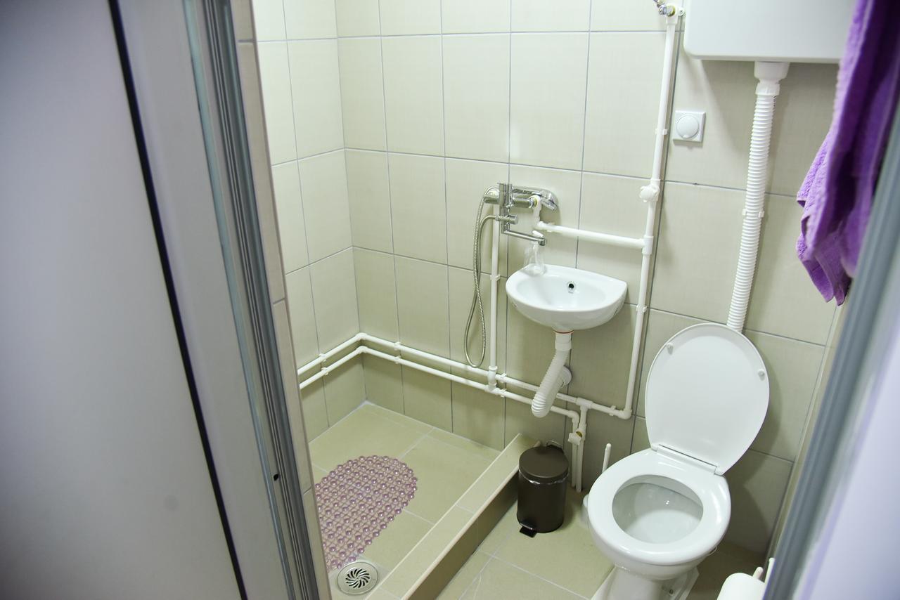 Prenociste Pilot Hotell Ni Eksteriør bilde